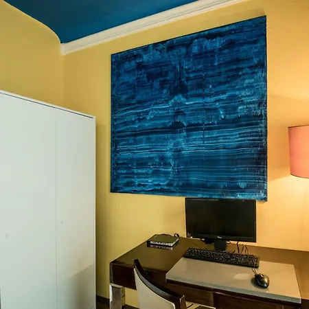 Хостел Charles Bridge & Прага