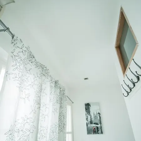 Hostel Charles Bridge &
