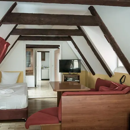Hostel Charles Bridge &