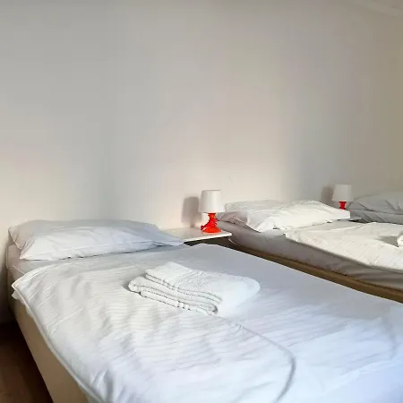 Charles Bridge & Auberge de jeunesse *