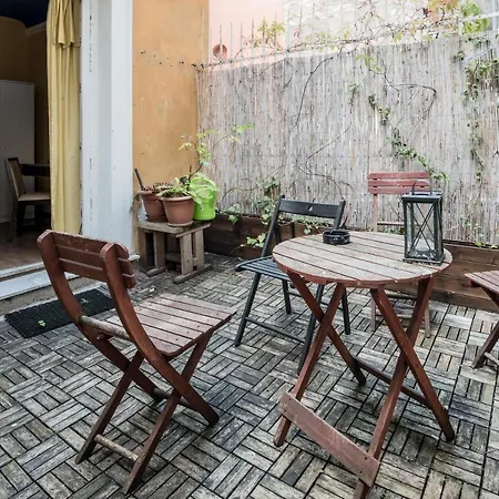 Auberge de jeunesse Charles Bridge & *